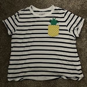 Old Navy T-Shirt with Pineapple pocket